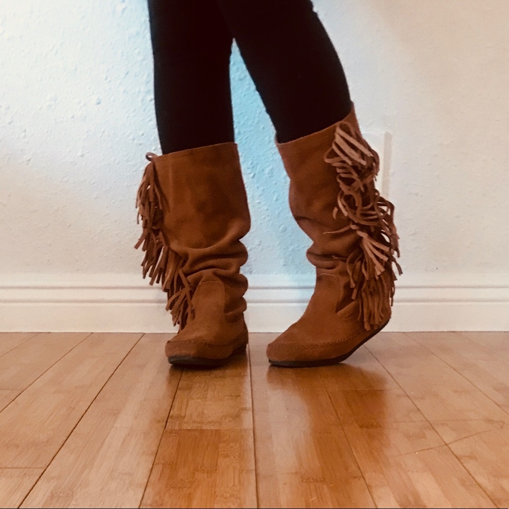 SALE‼️Skechers moccasin boots